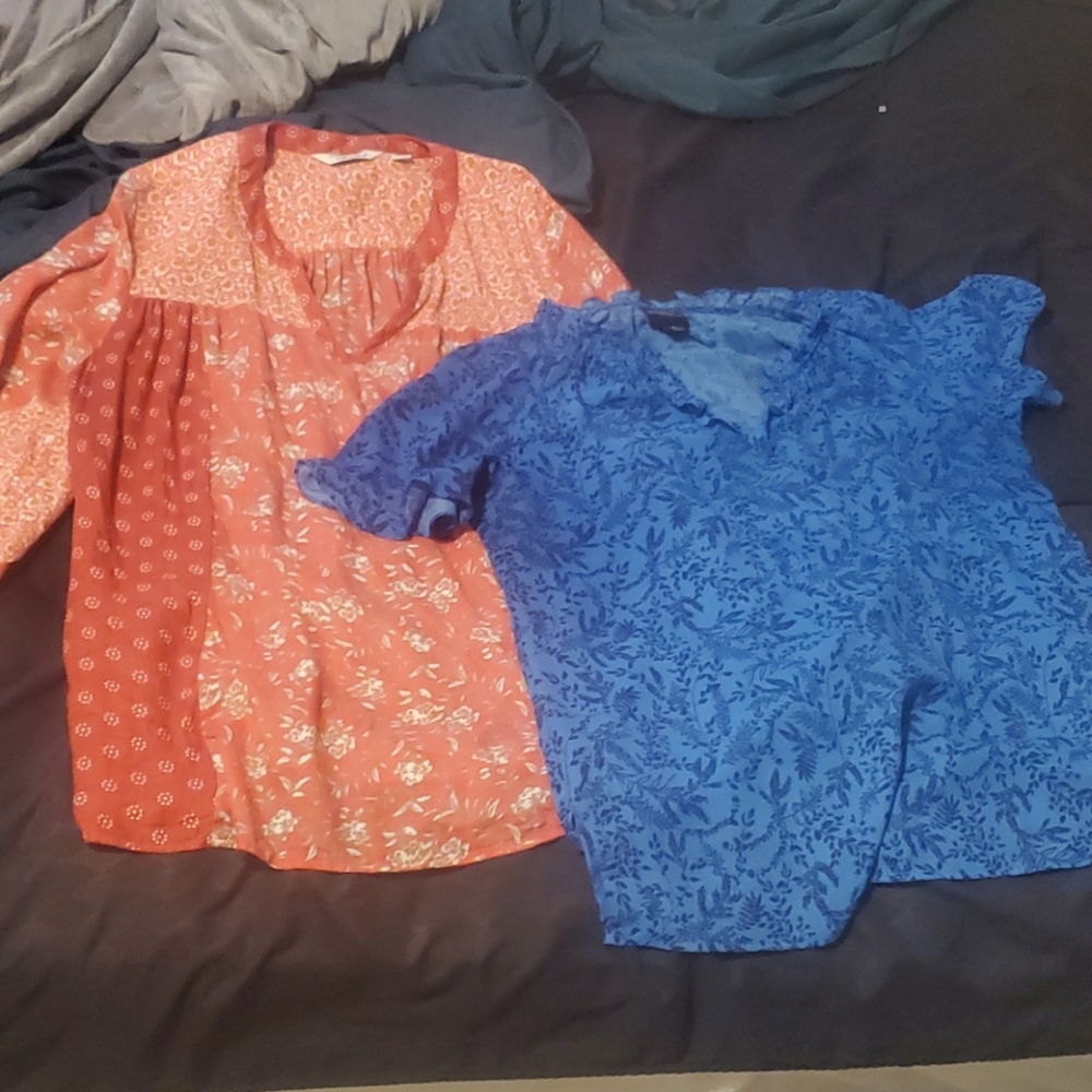 Bundle 2 shirts
